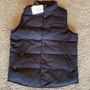 Brand new John Henric vest. It’s too small for me and hard to return to Sweden.